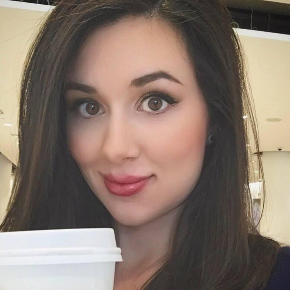 Meet your Posher, Elle